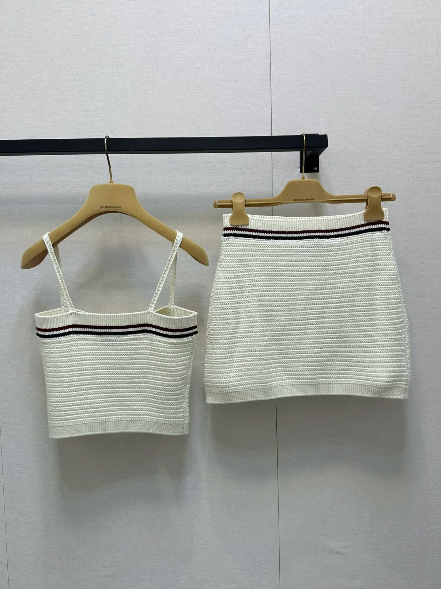 Spring 2025 new women's suit Beige sexy high-elasticity women's halter top embroidered women's slim and versatile wool sweater