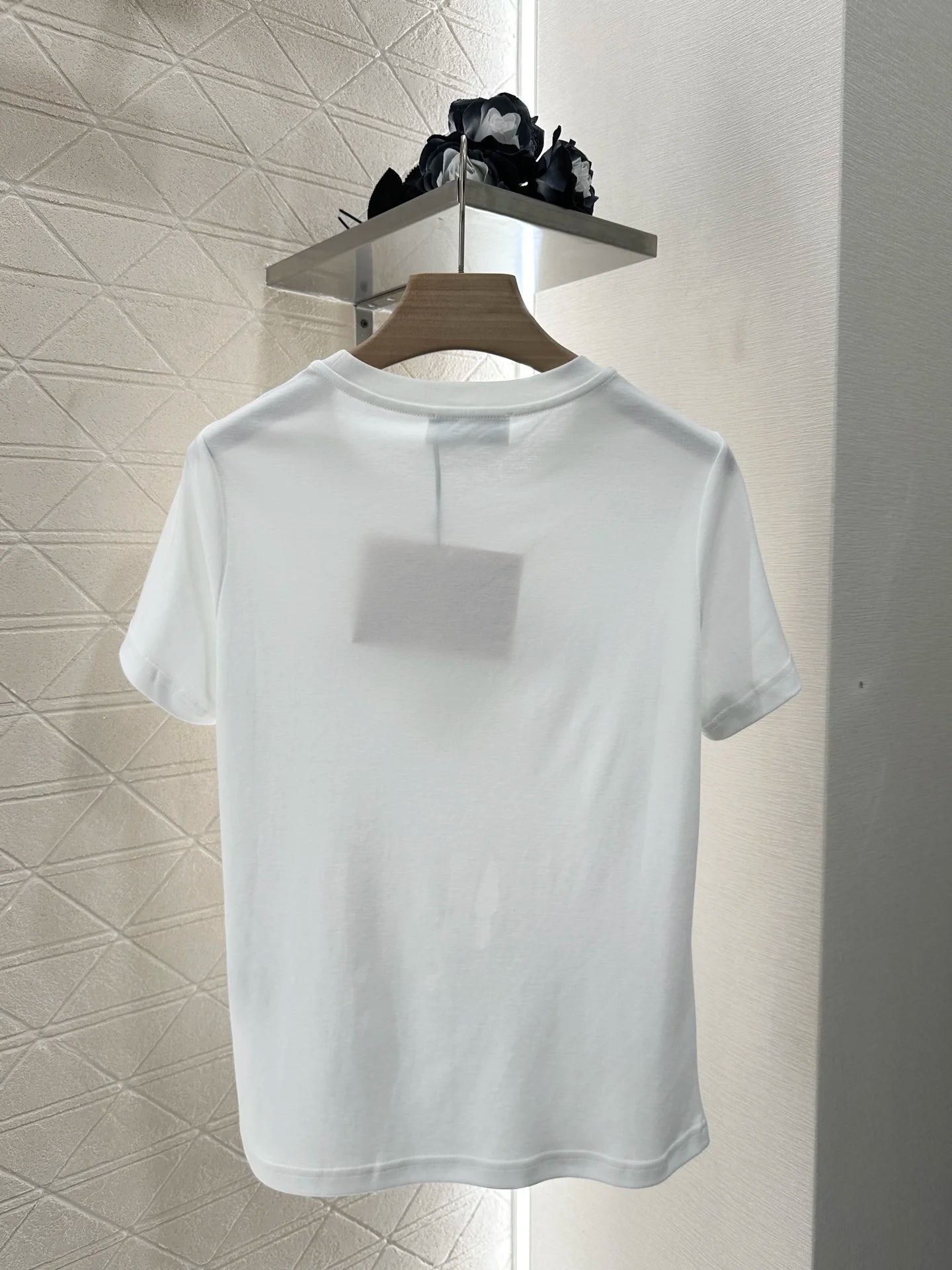 25 Spring/Summer New Women's Fashion High End Quality Round Neck Color blocked Knitted Short T-shirt for Women's Loose Top