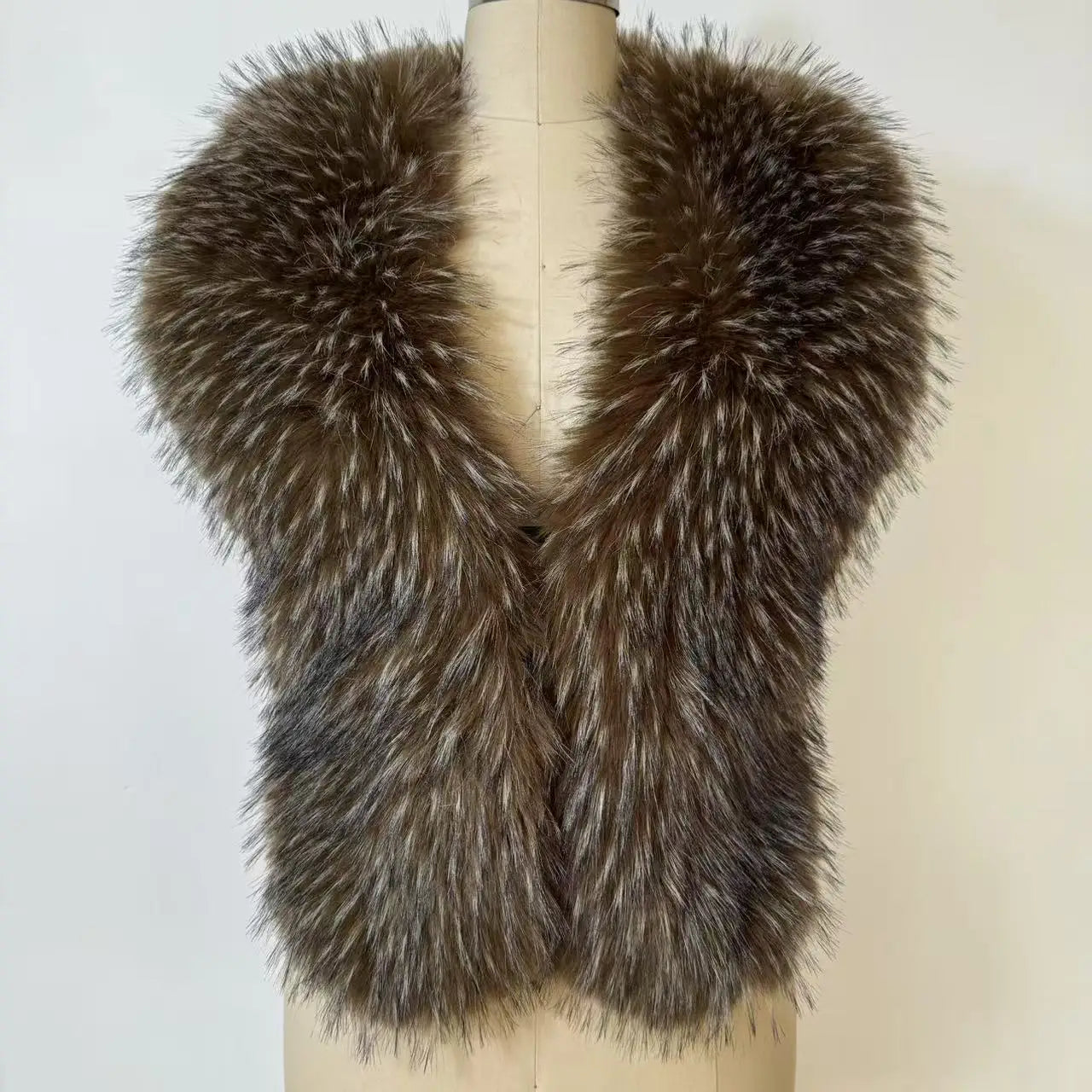 Streetwear New Faux Raccoon  Fur Vest Women Fuax Fur Halter Top vest