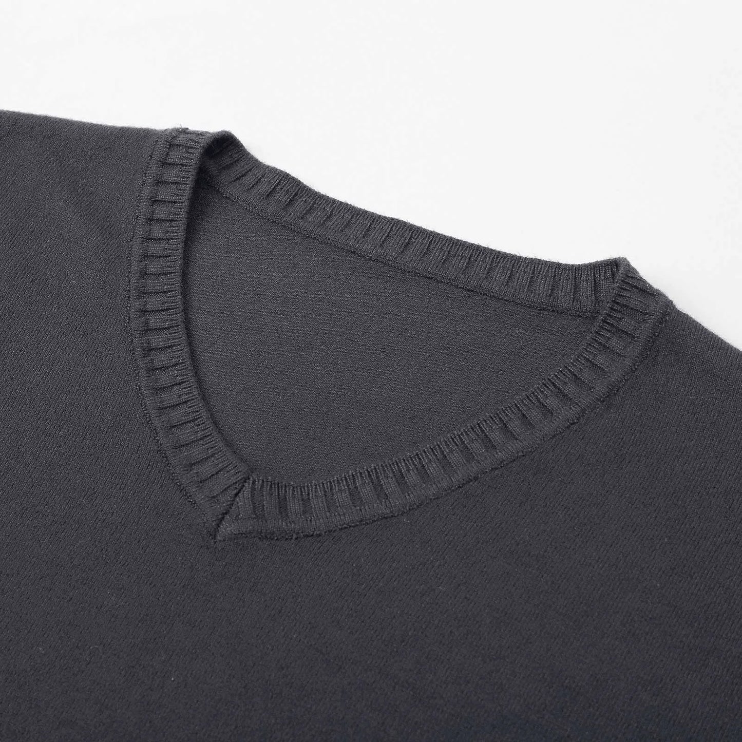 Men's Solid Color Basic Bottoming Shirts Spring Autumn Long Sleeve V Neck Knitted T-Shirts High-Quality Warm Slim Pullover Tops